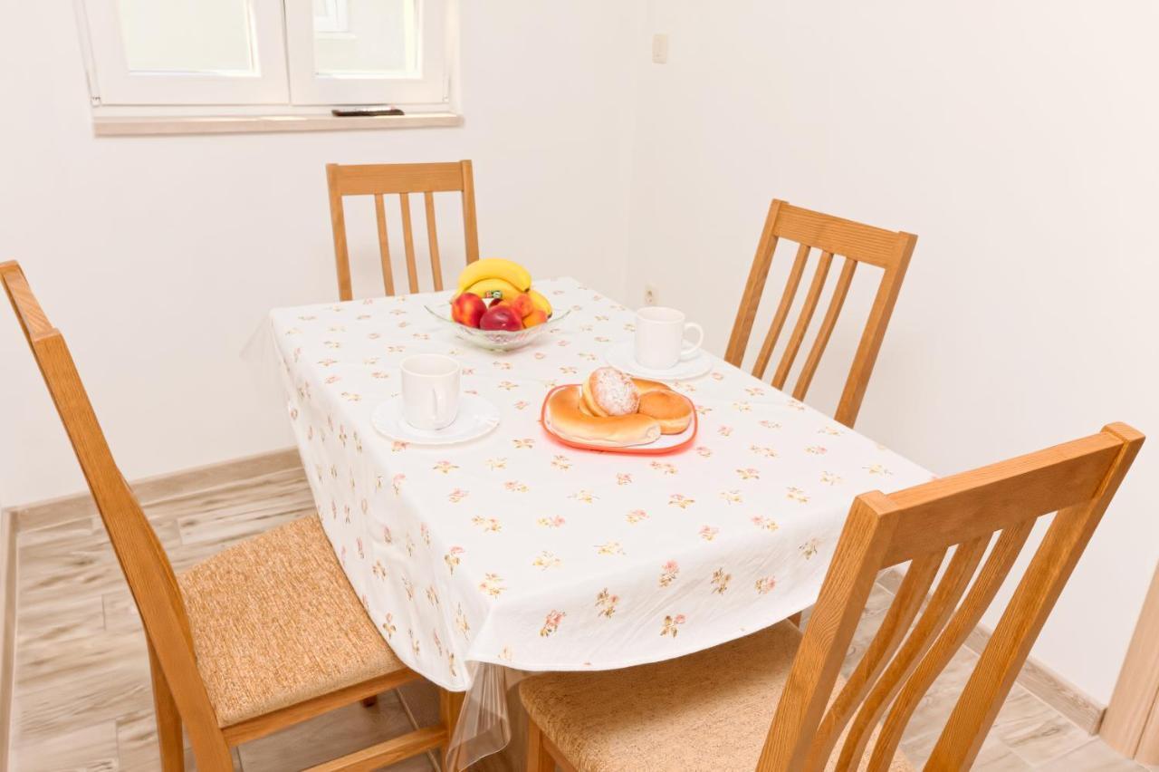Apartman More&Maslina ドラスニセ エクステリア 写真